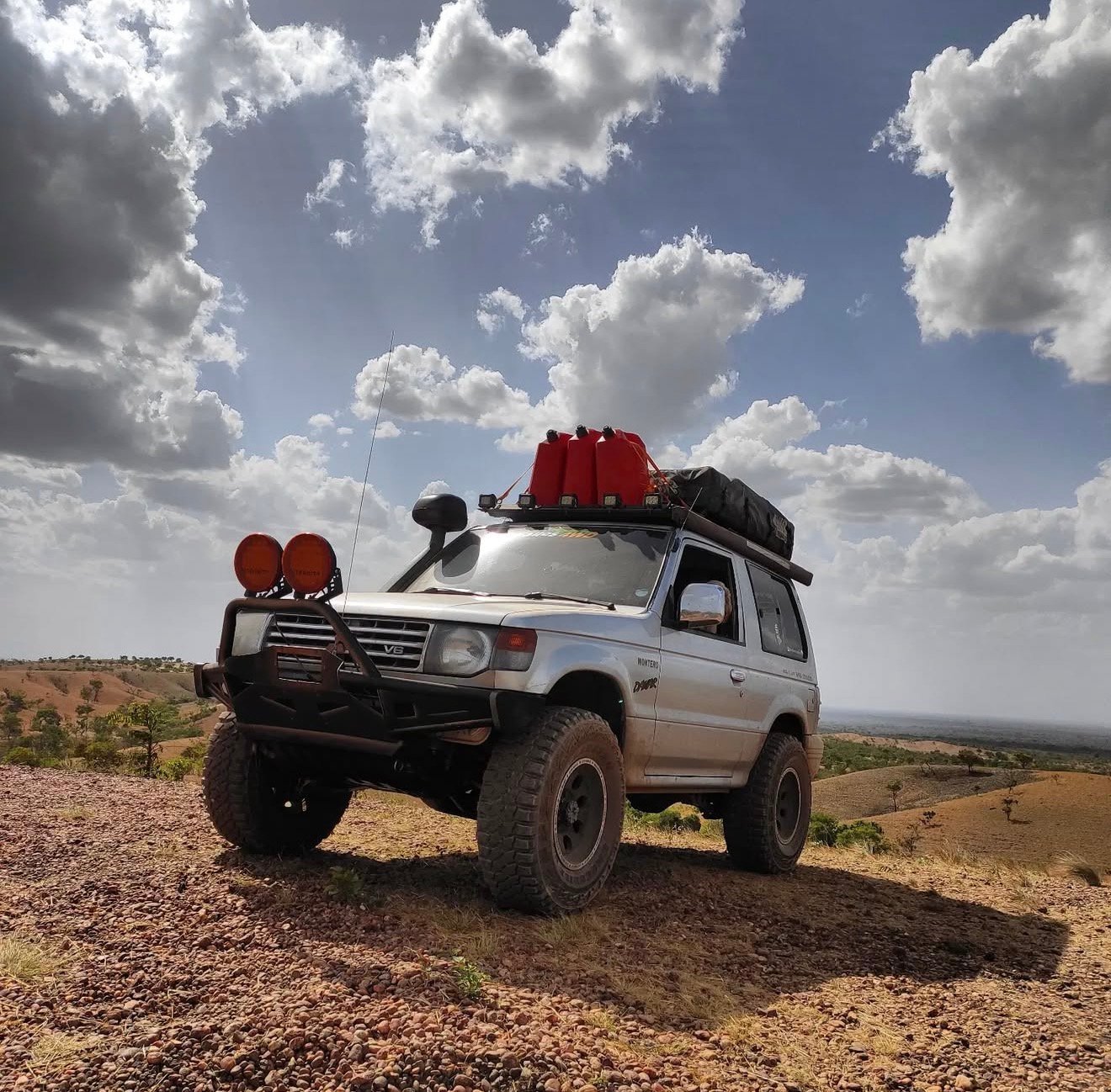 Mitsubishi Montero Dakar